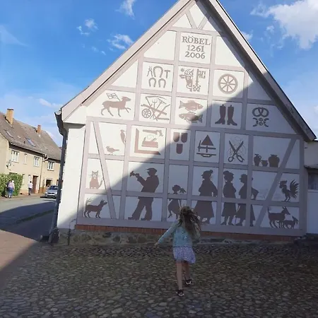 Happy Comfortable Marienfelde