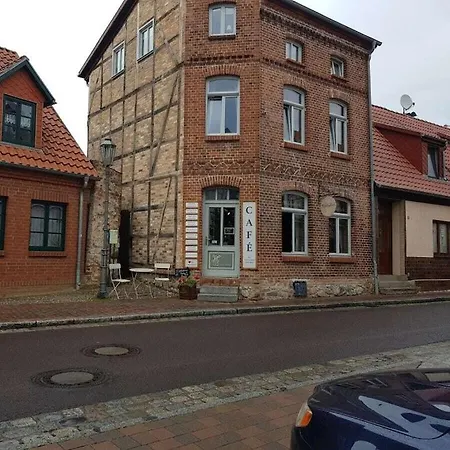 Happy Comfortable * Marienfelde