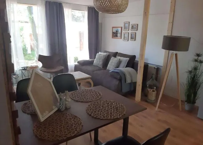 Happy Comfortable Marienfelde